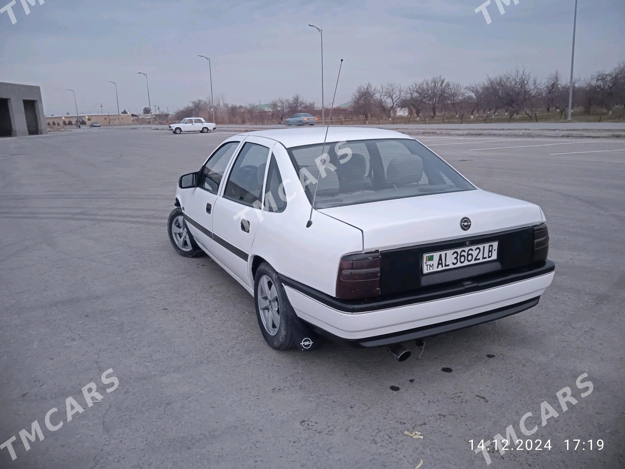 Opel Vectra 1991 - 25 000 TMT - Farap - img 4