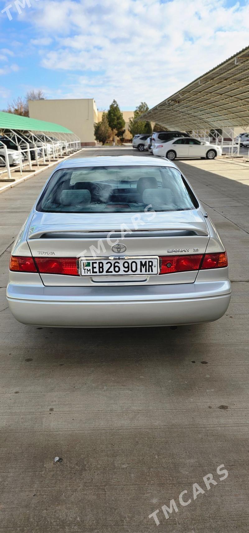 Toyota Camry 2001 - 130 000 TMT - Байрамали - img 4