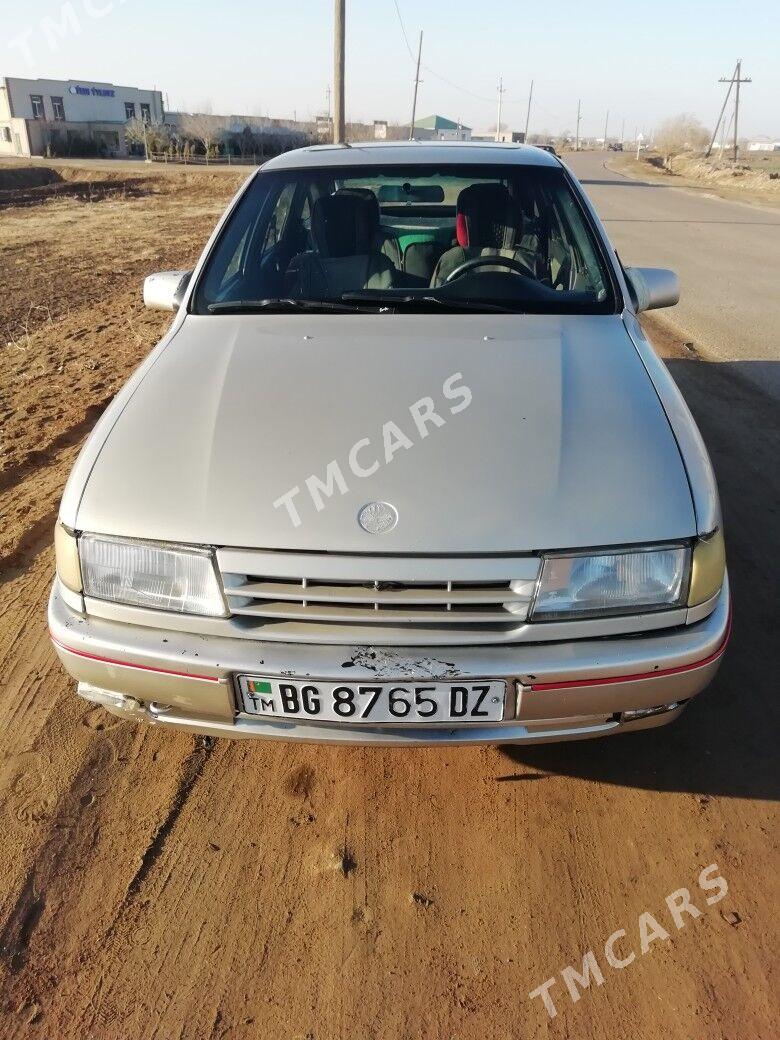 Opel Vectra 1990 - 26 000 TMT - Гороглы (Тагта) - img 2