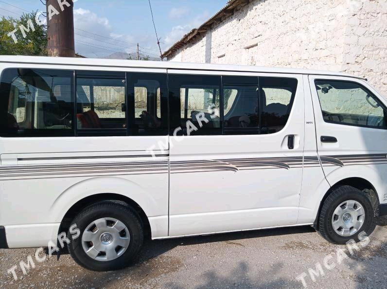 Toyota Hiace 2006 - 230 000 TMT - Балканабат - img 2