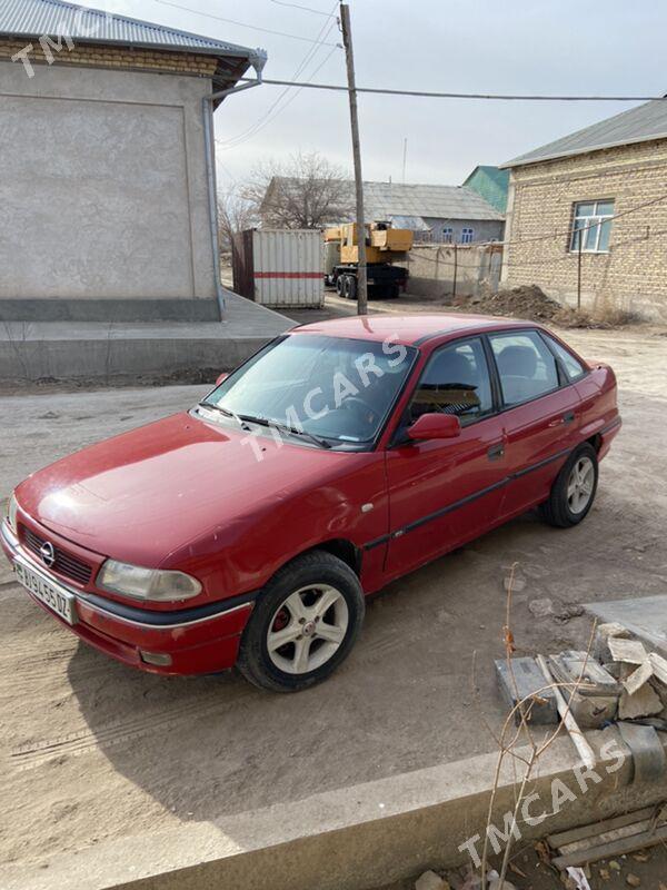 Opel Astra 1995 - 41 000 TMT - Гурбансолтан Едже - img 2