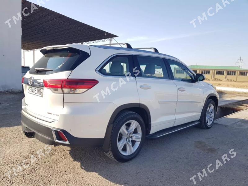 Toyota Highlander 2018 - 472 000 TMT - Мары - img 5