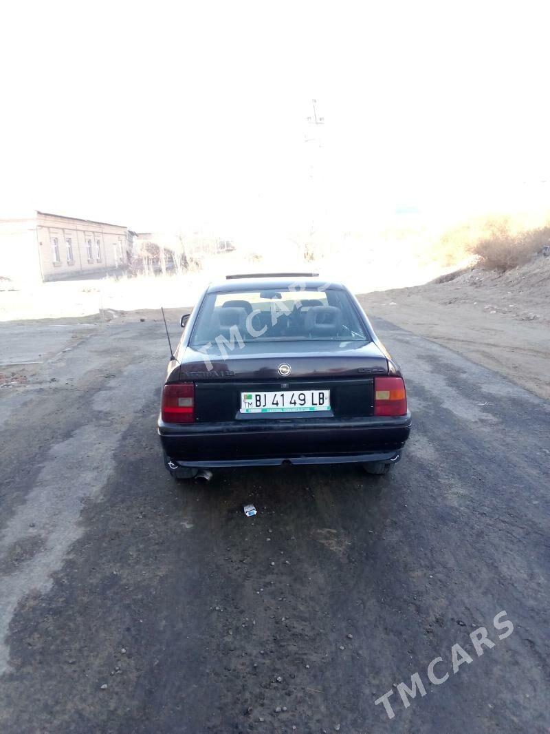 Opel Vectra 1990 - 26 000 TMT - Türkmenabat - img 3