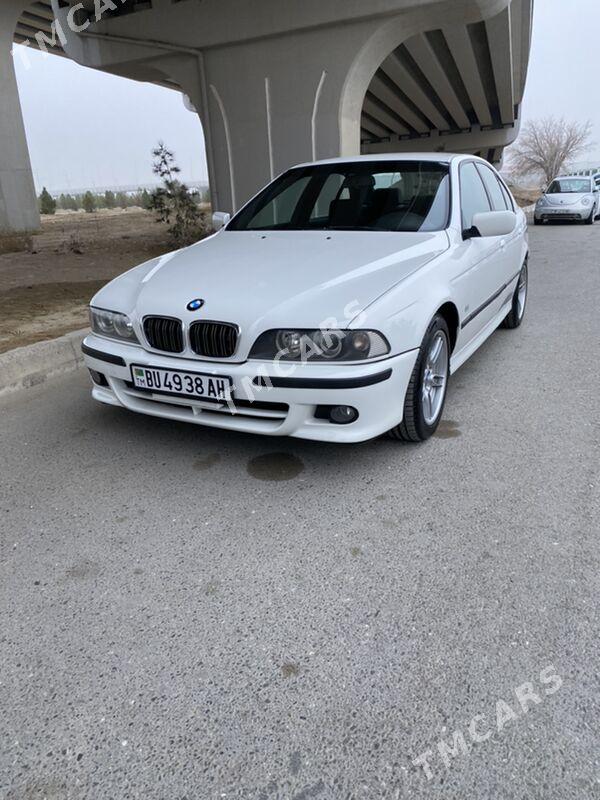 BMW E39 2001 - 105 000 TMT - Aşgabat - img 3