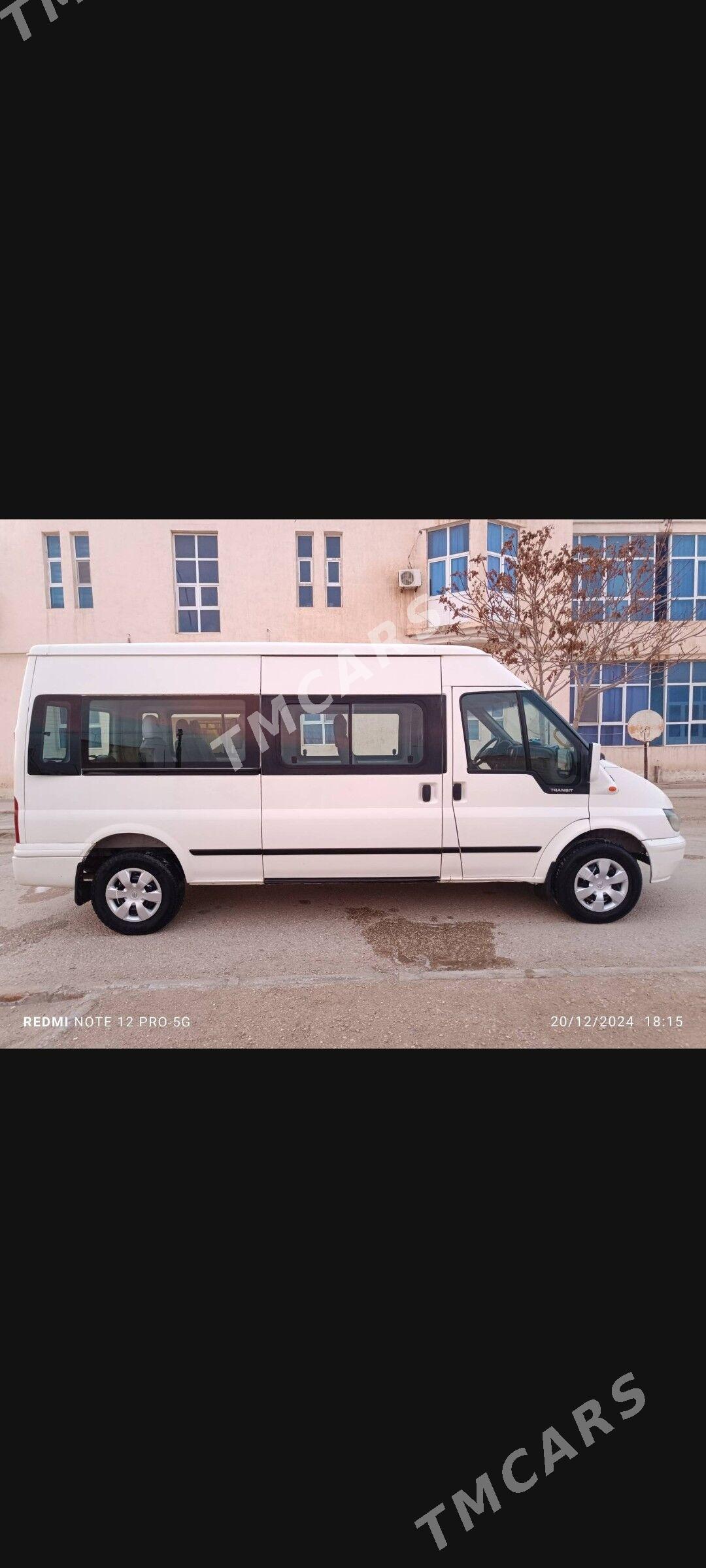 Toyota Hiace 2002 - 164 000 TMT - Балканабат - img 3