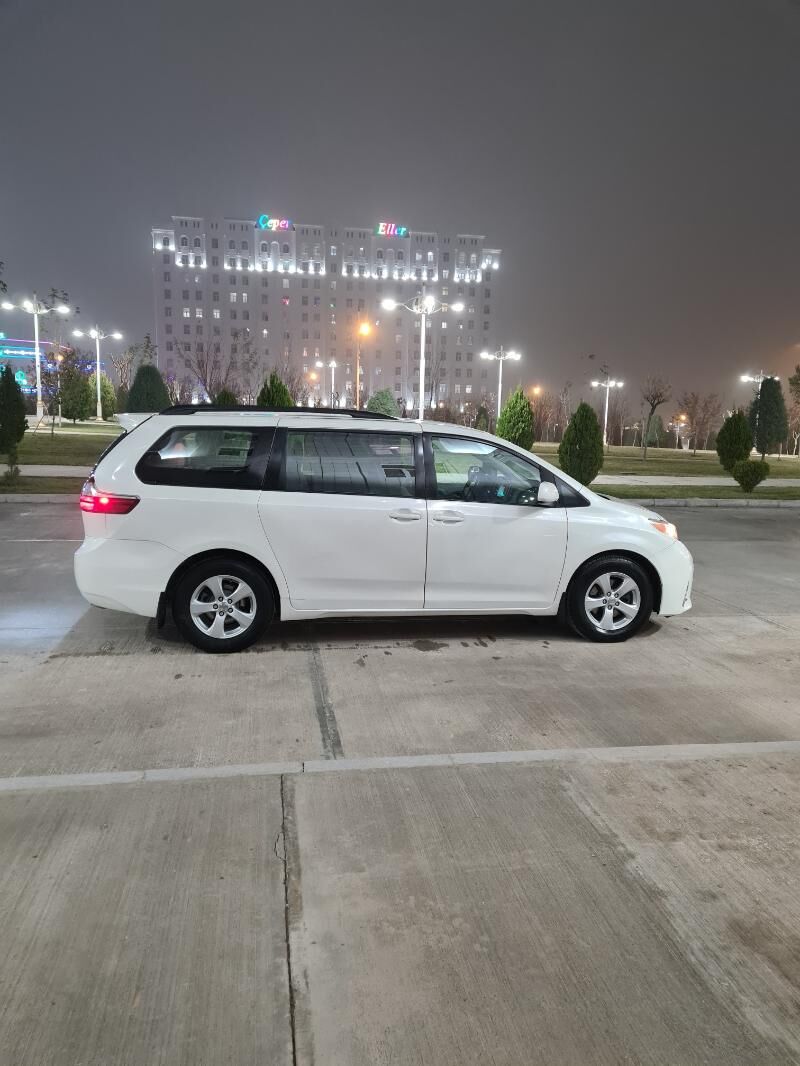 Toyota Sienna 2016 - 295 000 TMT - Aşgabat - img 5