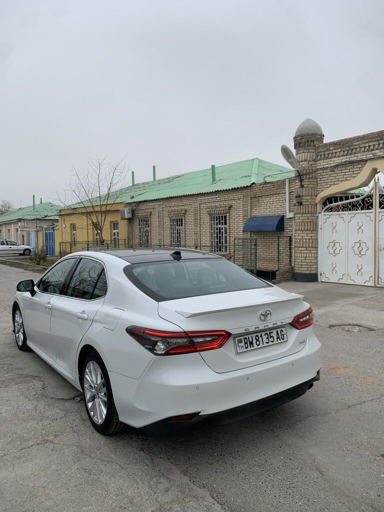 Toyota Camry 2021 - 350 000 TMT - Aşgabat - img 10