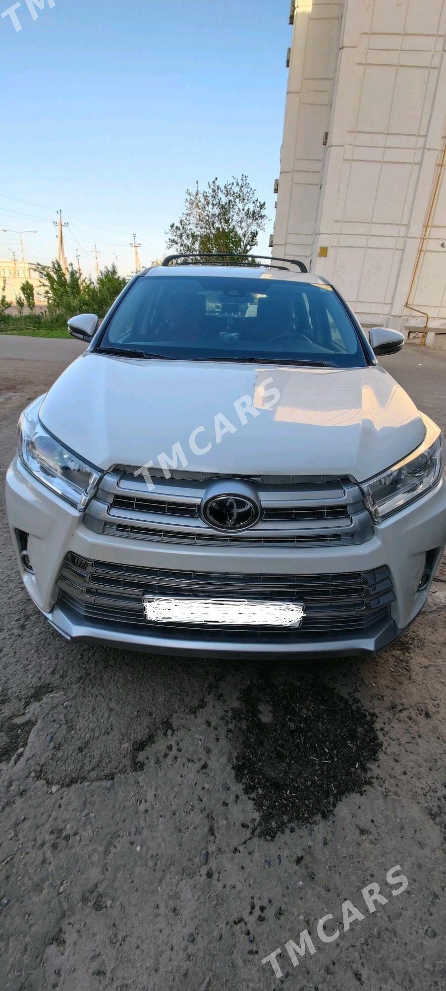 Toyota Highlander 2019 - 470 000 TMT - Дашогуз - img 5