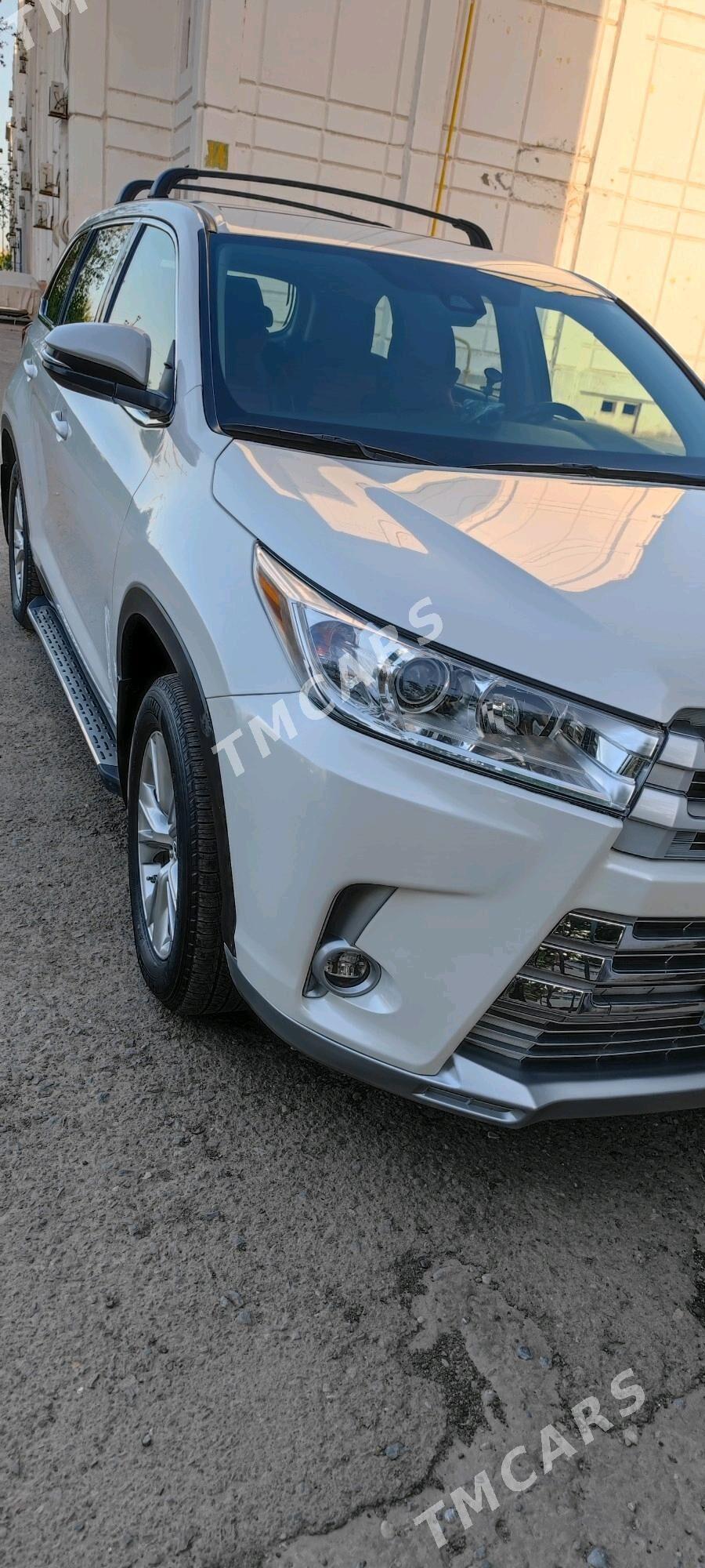 Toyota Highlander 2019 - 470 000 TMT - Дашогуз - img 8