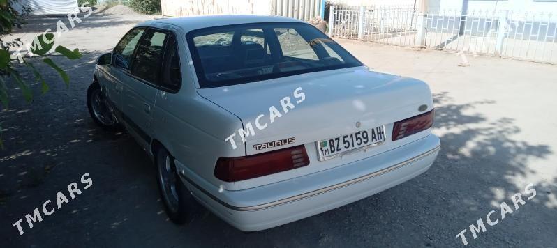 Ford Taurus 1992 - 50 000 TMT - Теджен - img 3