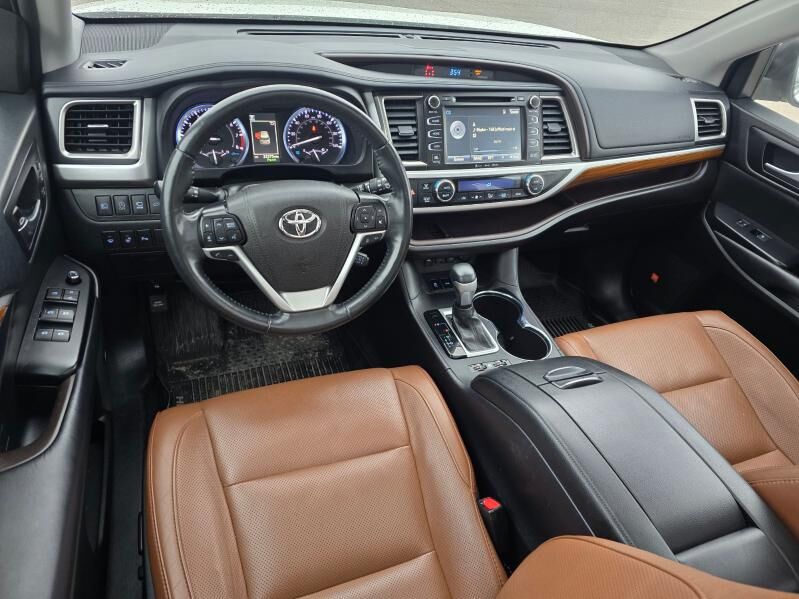 Toyota Highlander 2019 - 580 000 TMT - Ашхабад - img 2