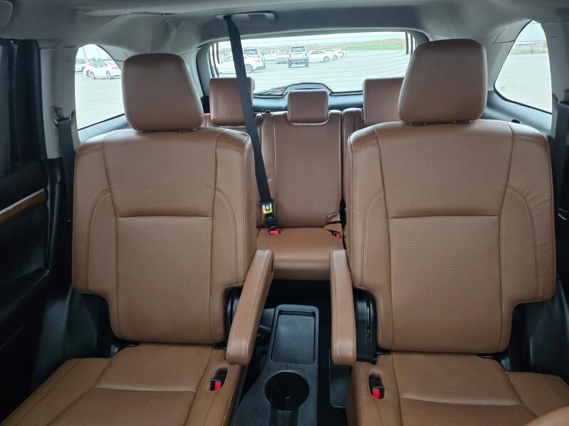 Toyota Highlander 2019 - 580 000 TMT - Ашхабад - img 8