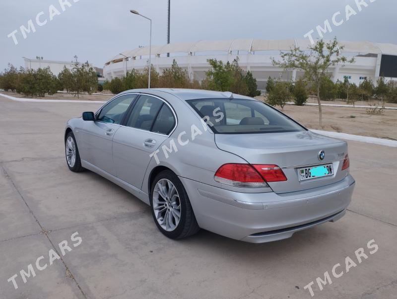 BMW 730 2006 - 160 000 TMT - Балканабат - img 2