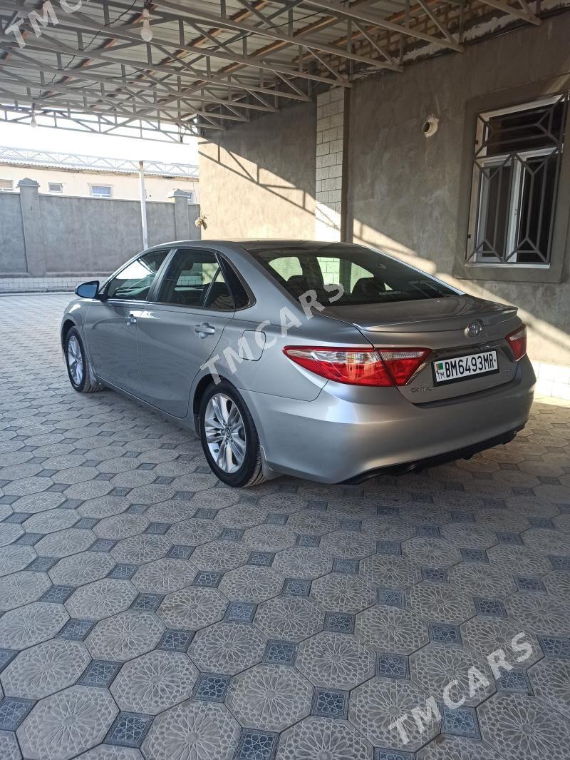 Toyota Camry 2017 - 255 000 TMT - Baýramaly - img 5