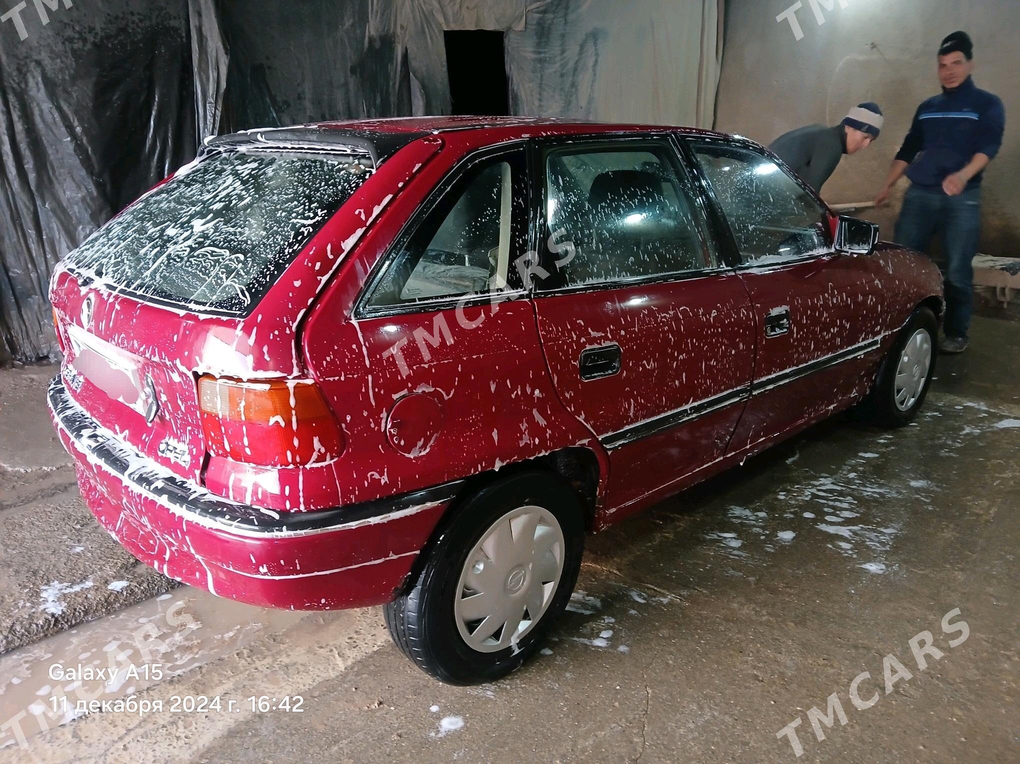 Opel Astra 1993 - 26 000 TMT - етр. Туркменбаши - img 2