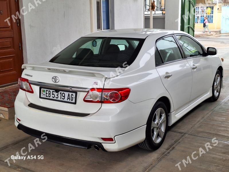 Toyota Corolla 2013 - 158 000 TMT - Ашхабад - img 4