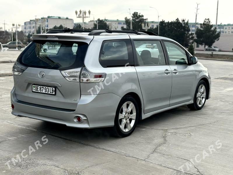 Toyota Sienna 2016 - 295 000 TMT - Türkmenabat - img 6