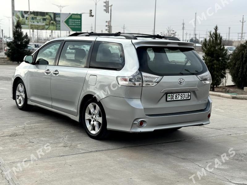 Toyota Sienna 2016 - 295 000 TMT - Türkmenabat - img 5