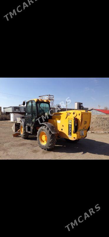 JCB Pilingmaster 2004 - 40 000 TMT - Balkanabat - img 3