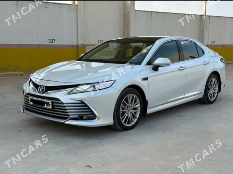 Toyota Camry 2023 - 710 000 TMT - Aşgabat - img 3