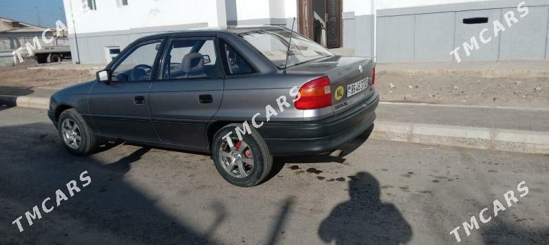 Opel Astra 1993 - 45 000 TMT - Дашогуз - img 6