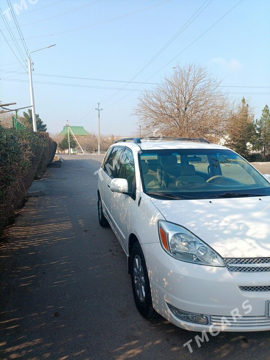 Toyota Sienna 2004 - 196 000 TMT - Бузмеин - img 3