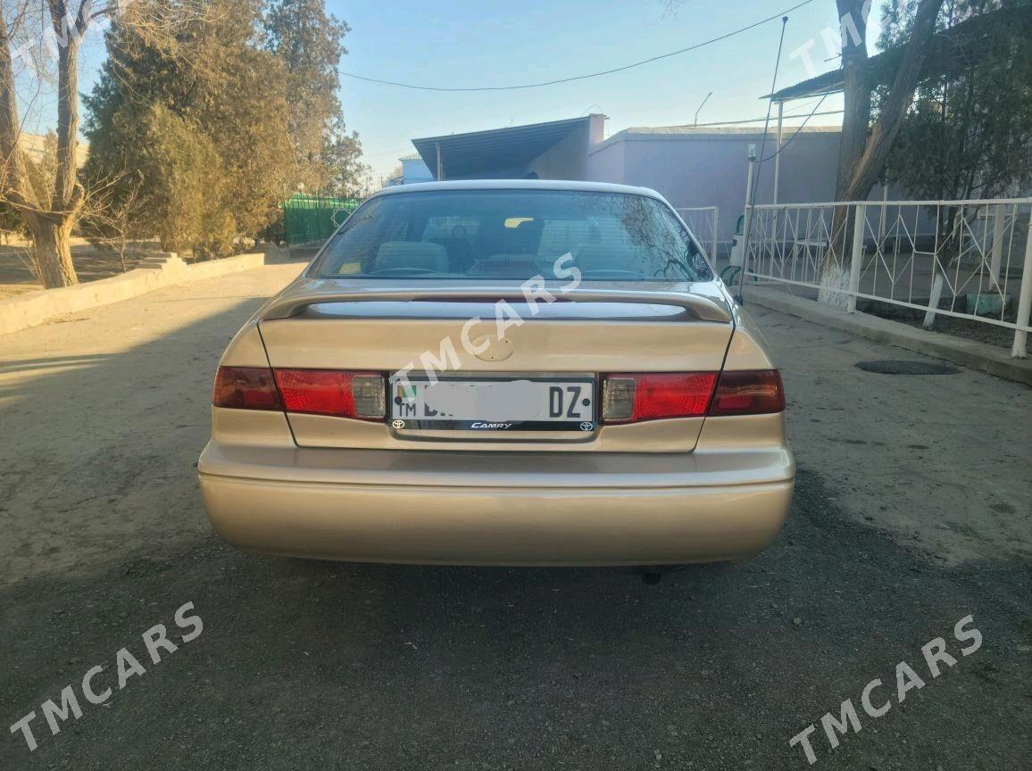 Toyota Camry 2000 - 126 000 TMT - Daşoguz - img 5