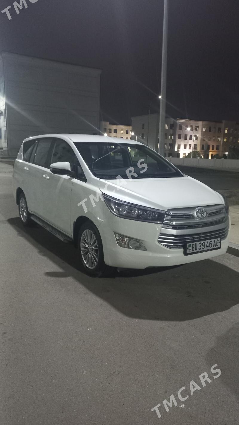 Toyota Innova 2019 - 260 000 TMT - Aşgabat - img 2