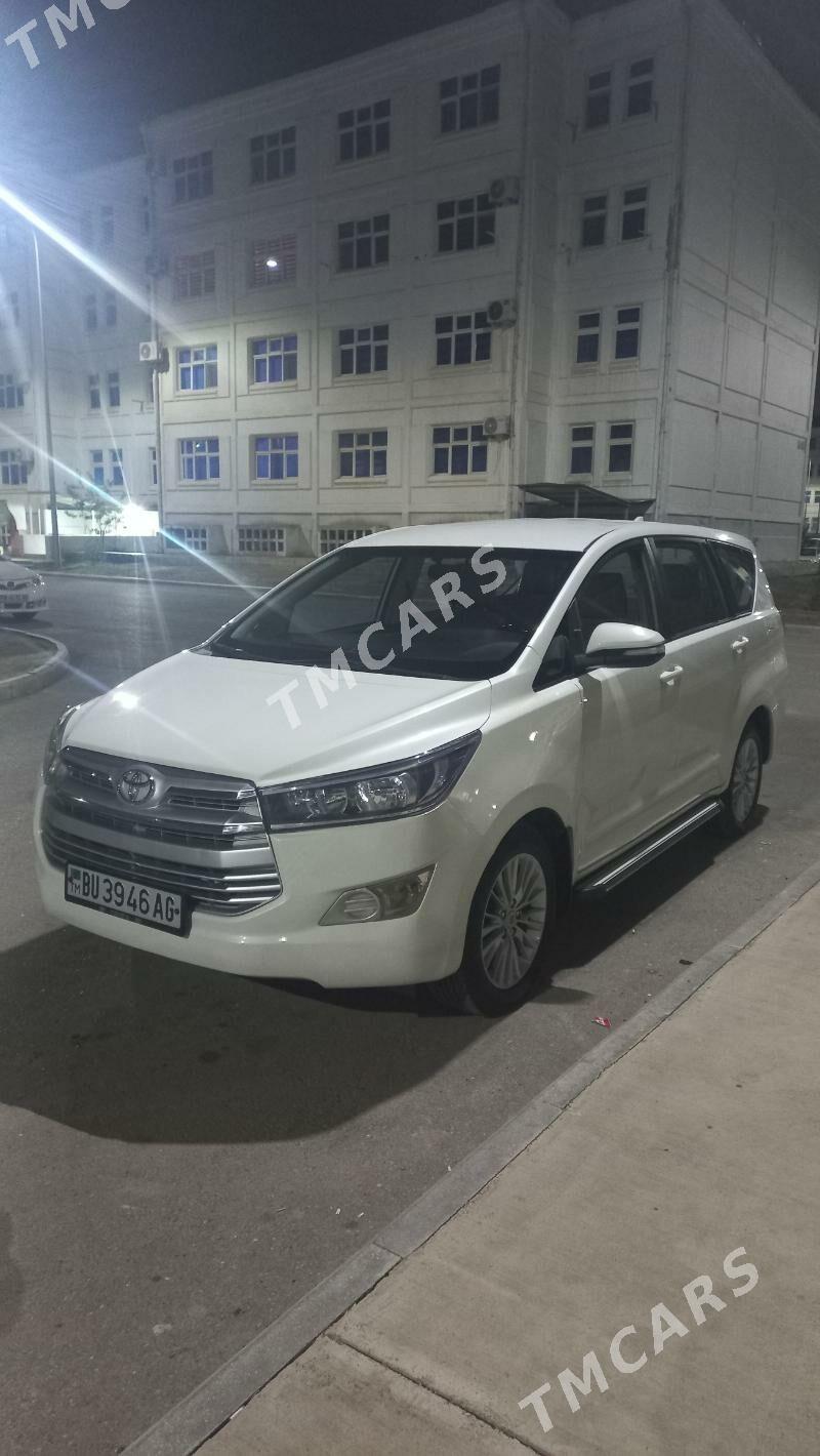 Toyota Innova 2019 - 260 000 TMT - Aşgabat - img 4