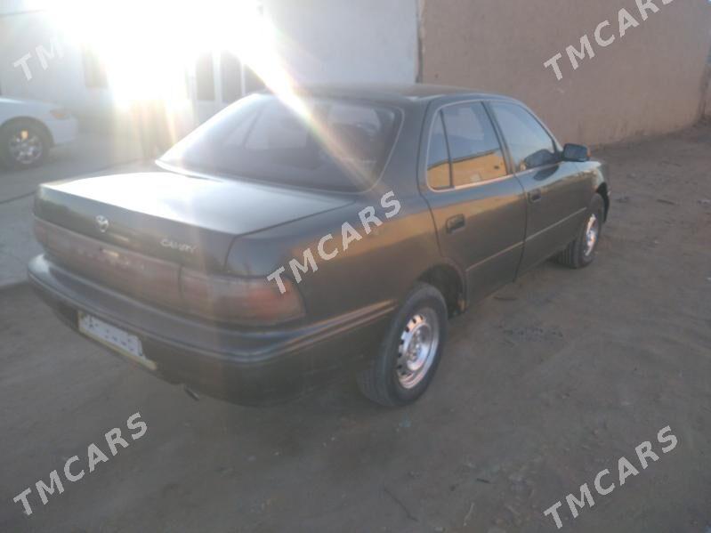 Toyota Camry 1991 - 45 000 TMT - Köneürgenç - img 3