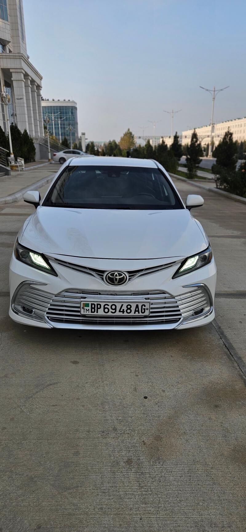 Toyota Camry 2022 - 317 000 TMT - Ашхабад - img 3