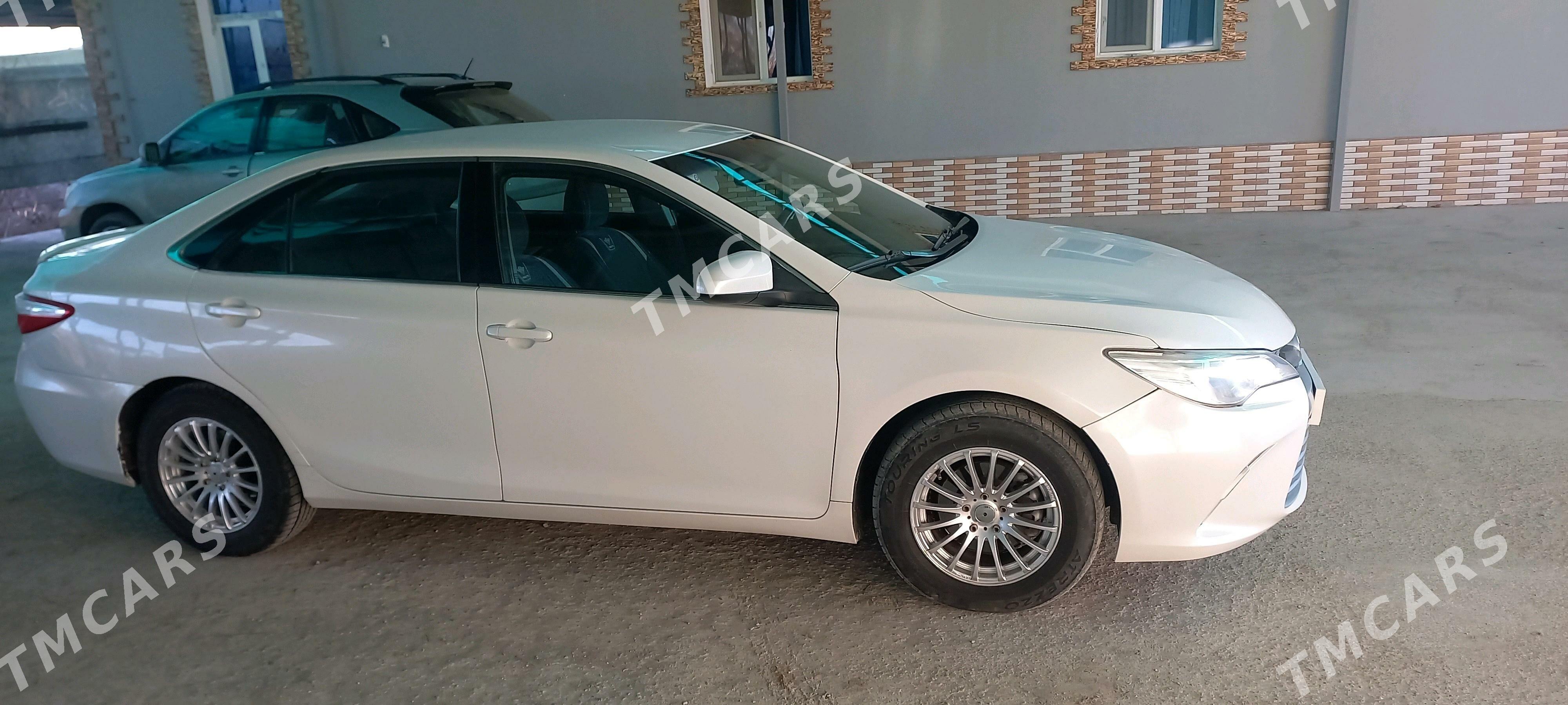 Toyota Camry 2016 - 190 000 TMT - Şabat etr. - img 2