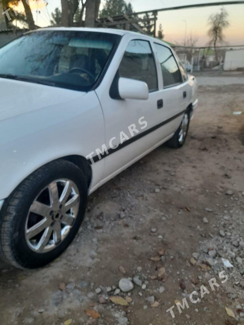 Opel Vectra 1994 - 38 000 TMT - Ýanbaş - img 3