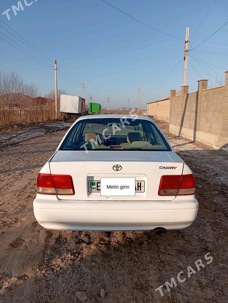 Toyota Camry 1994 - 45 000 TMT - Теджен - img 4