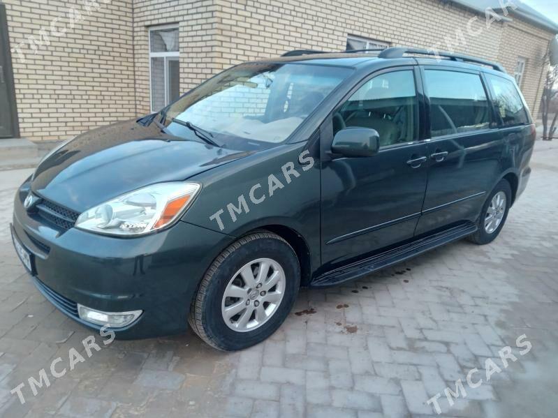 Toyota Sienna 2005 - 175 000 TMT - Мары - img 7