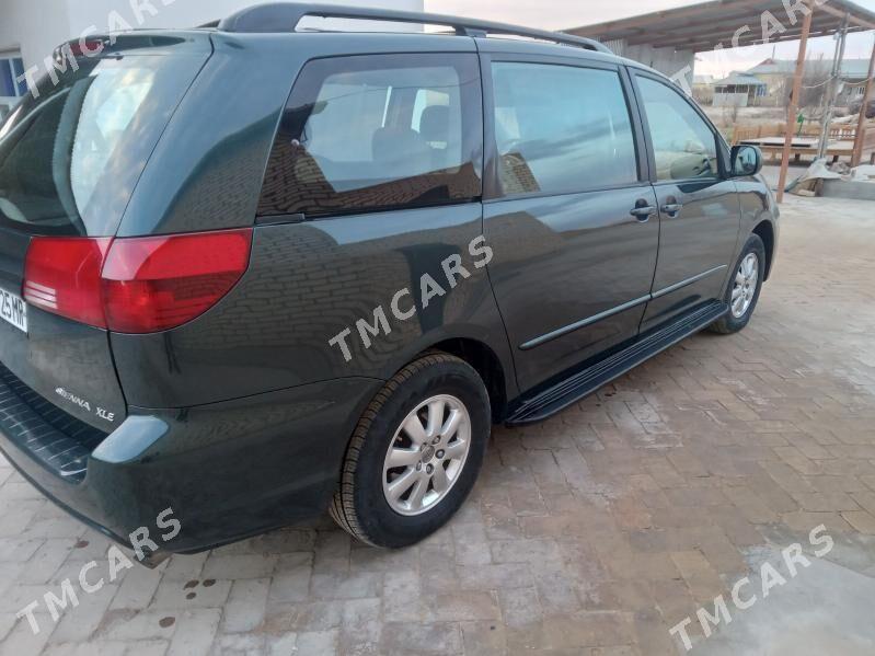 Toyota Sienna 2005 - 175 000 TMT - Мары - img 6