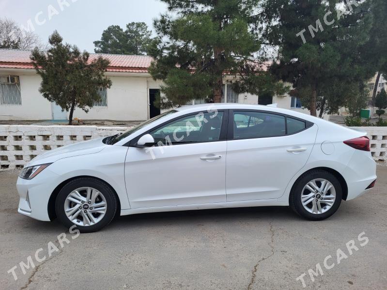 Hyundai Elantra 2019 - 240 000 TMT - 1 мкр - img 2