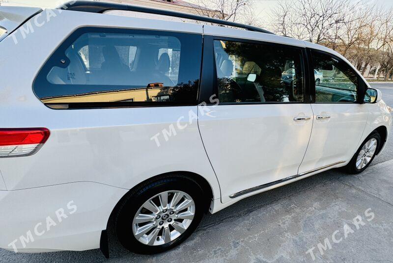 Toyota Sienna 2011 - 300 000 TMT - Балканабат - img 2