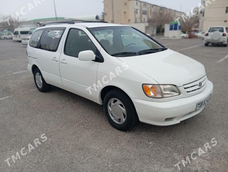 Toyota Sienna 2001 - 160 000 TMT - Мир 1 - img 2