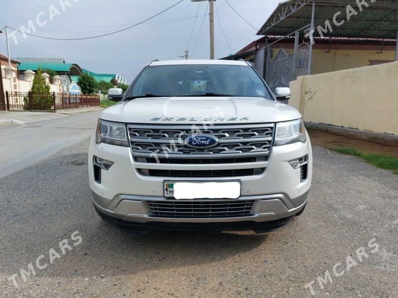 Ford Explorer 2018 - 375 000 TMT - Гарадамак - img 4