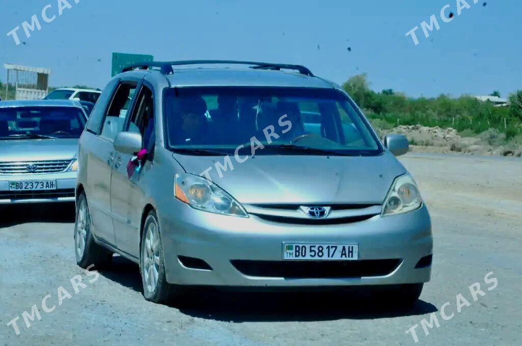 Toyota Sienna 2006 - 195 000 TMT - Tejen - img 2