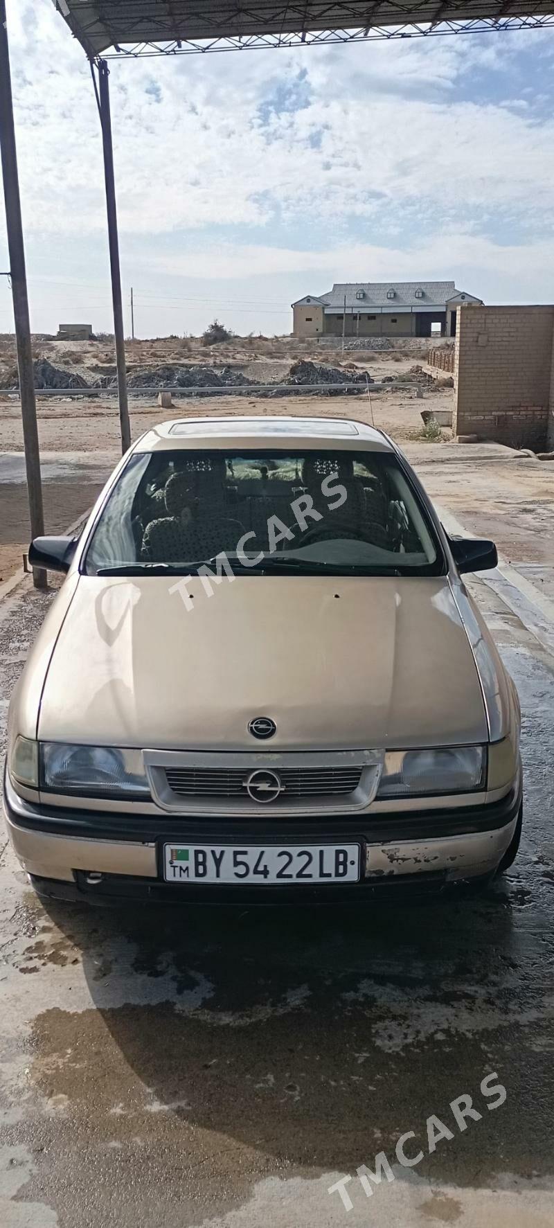 Opel Vectra 1992 - 30 000 TMT - Kerki - img 2