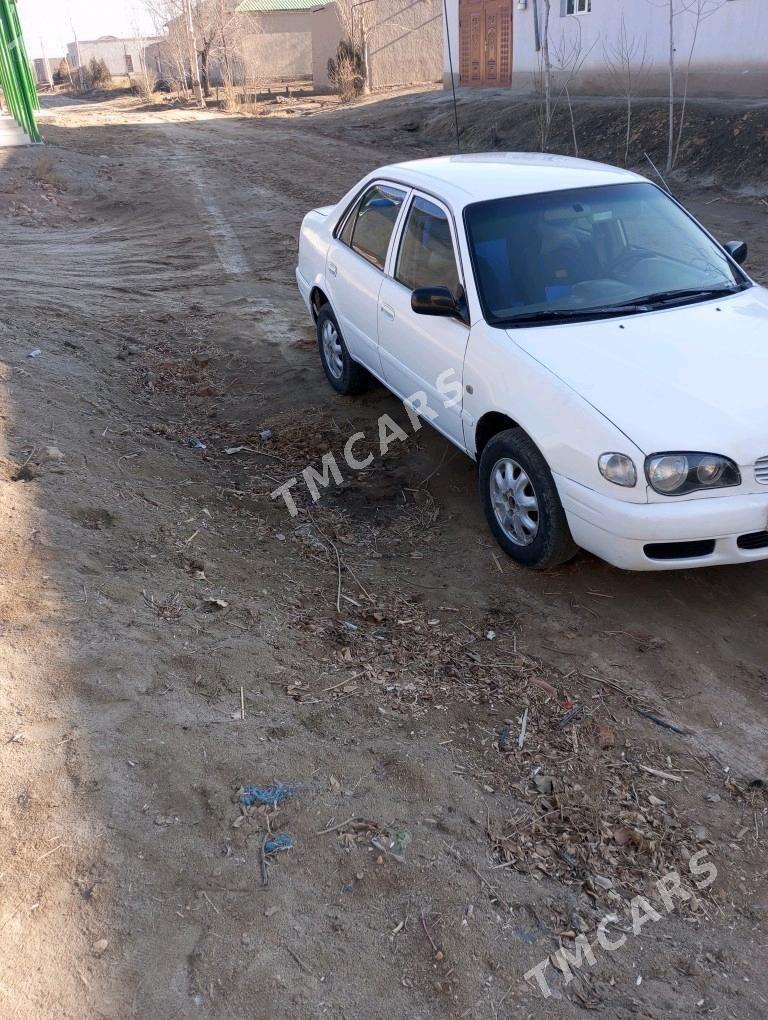 Toyota Corolla 2000 - 53 000 TMT - Акдепе - img 2