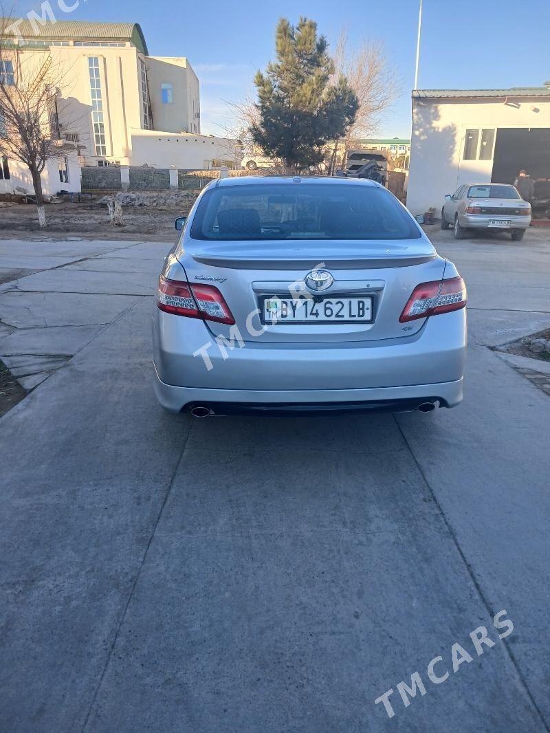 Toyota Camry 2011 - 190 000 TMT - Гарабекевюл - img 3