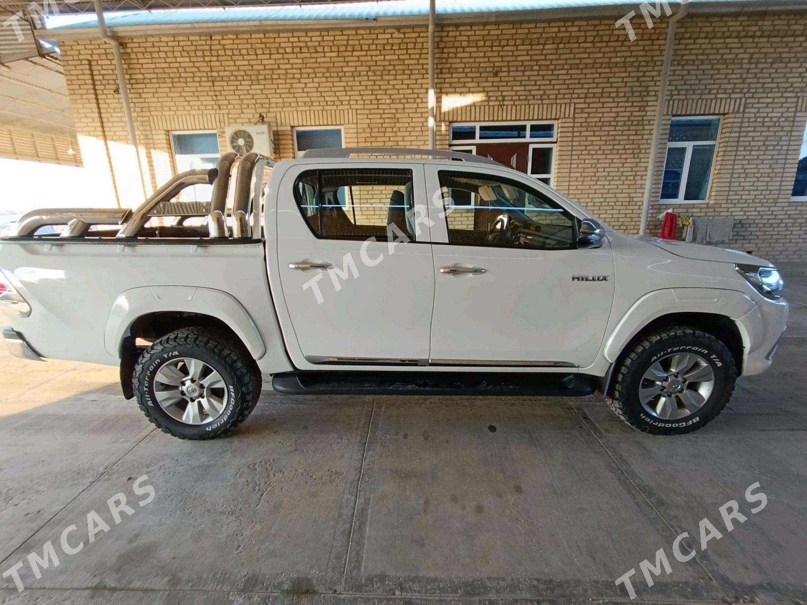 Toyota Hilux 2021 - 500 000 TMT - Mary - img 2