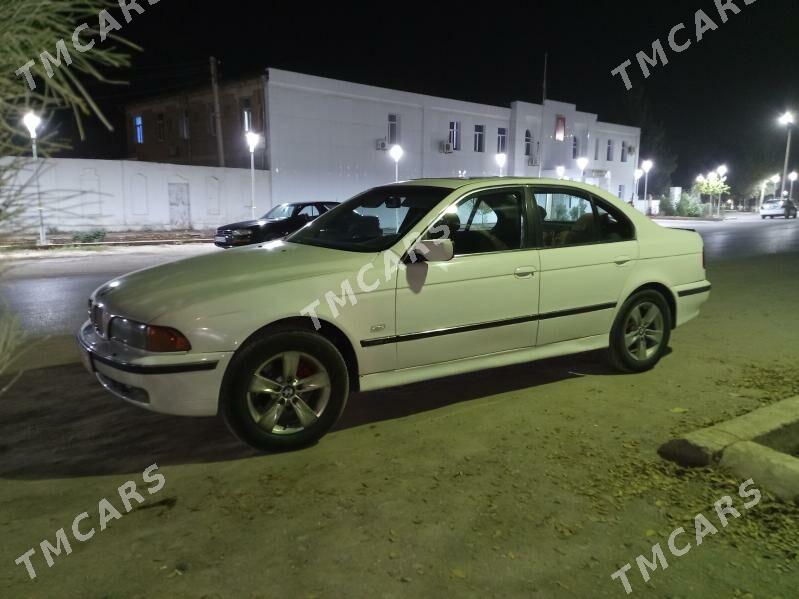 BMW E39 2000 - 80 000 TMT - Hojambaz - img 3