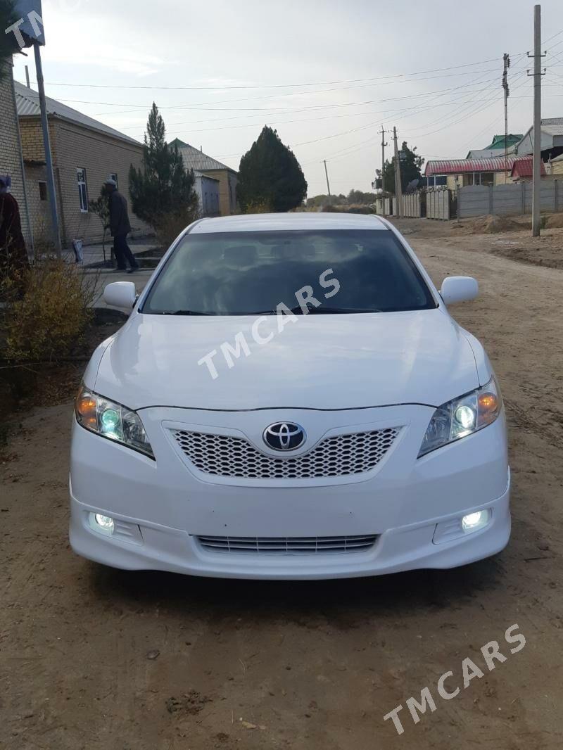 Toyota Camry 2007 - 175 000 TMT - Байрамали - img 3