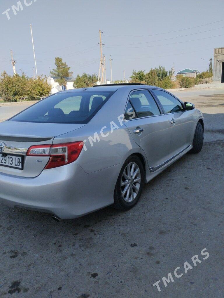 Toyota Camry 2012 - 200 000 TMT - Türkmenabat - img 3