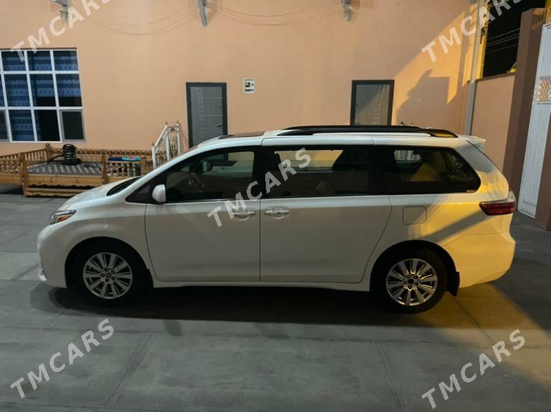 Toyota Sienna 2018 - 325 000 TMT - Gypjak - img 10