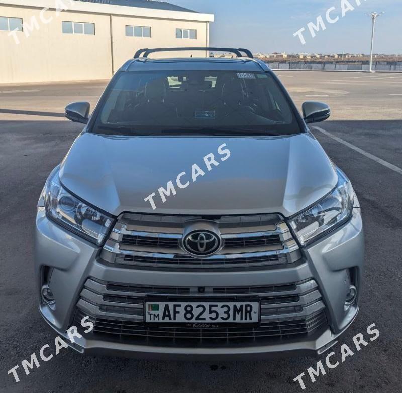 Toyota Highlander 2019 - 435 000 TMT - Мары - img 3